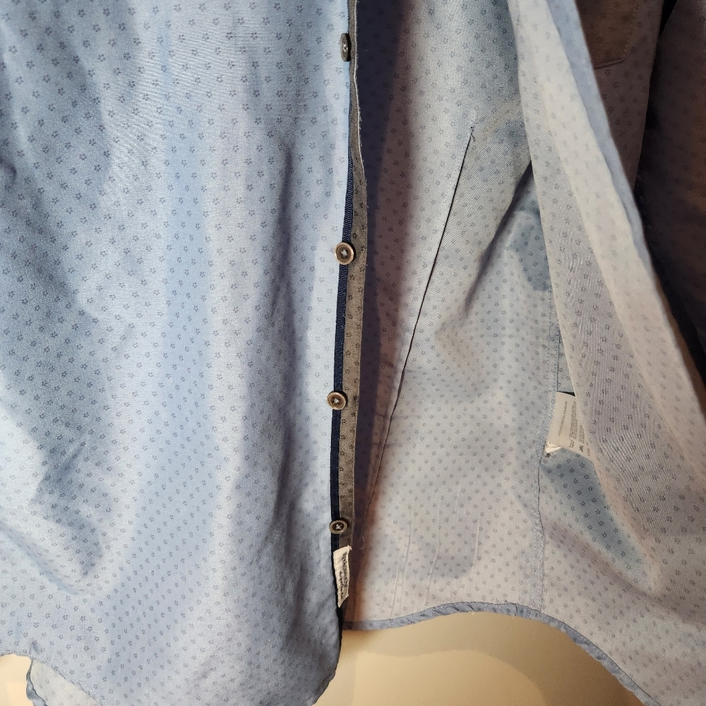 Men's medium patterned Blue Button-Up Shirt‎ - Picture 8 of 13